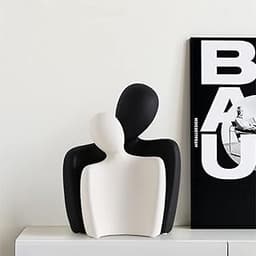 Statue de Couple en Céramique