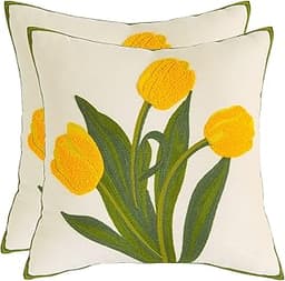 Housses de coussin brodées